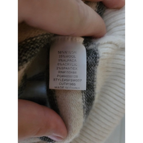 41‎ Hawthorn Striped Crewneck Sweater Cream Black Wool Alpaca Blend Size Small - Picture 3 of 4